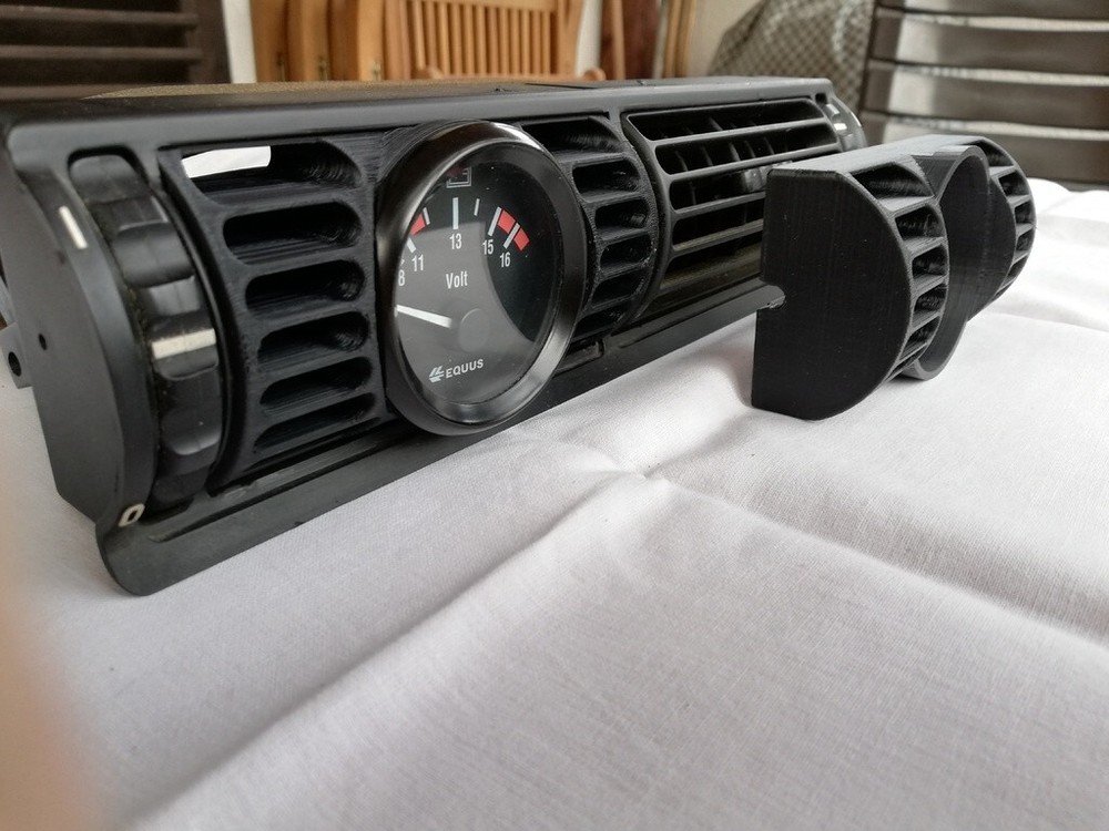 BMW E30 - 52mm Boost Gauge Vent Pod