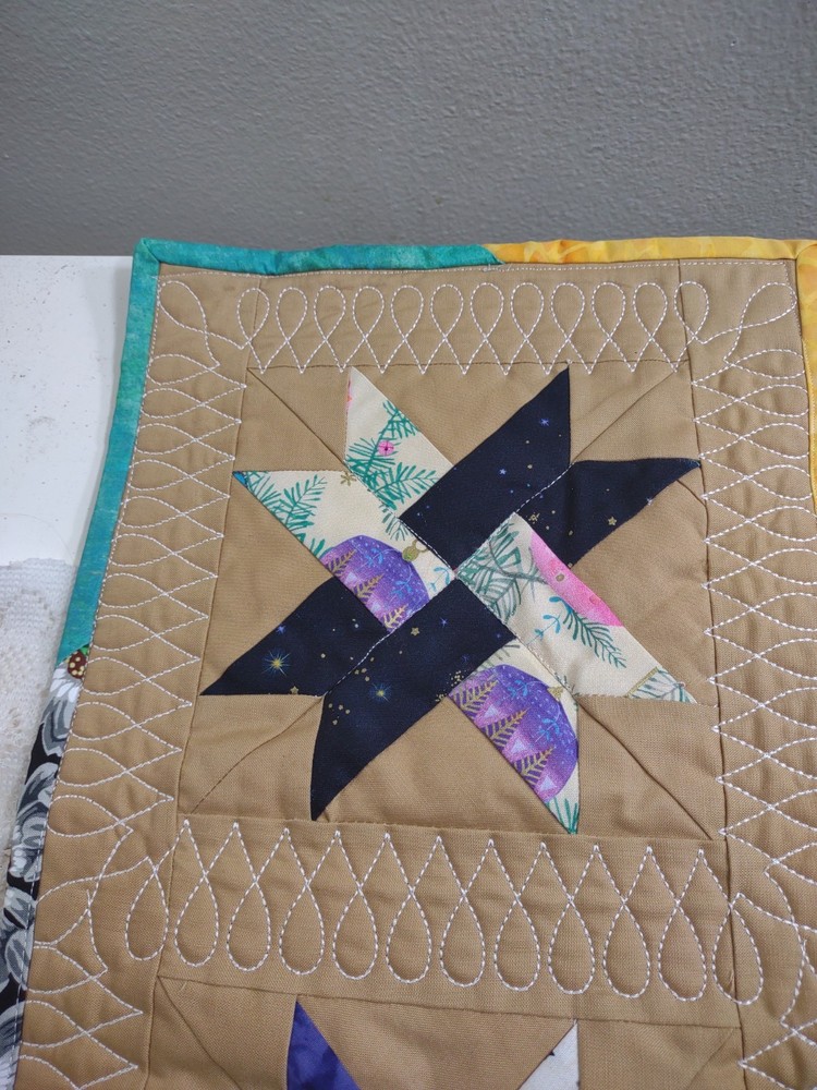 Handmade Machine Quilted Table Runner Reversible Hunter's Star Pattern 8x24"