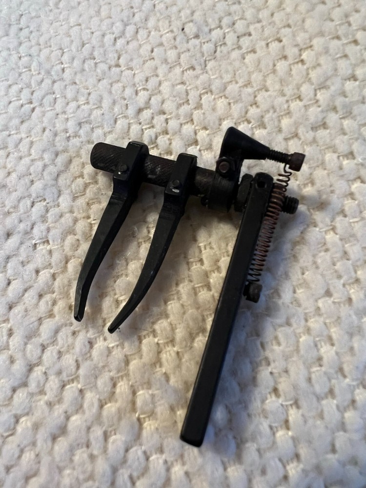 Vintage Dual Prong Flipper Rest