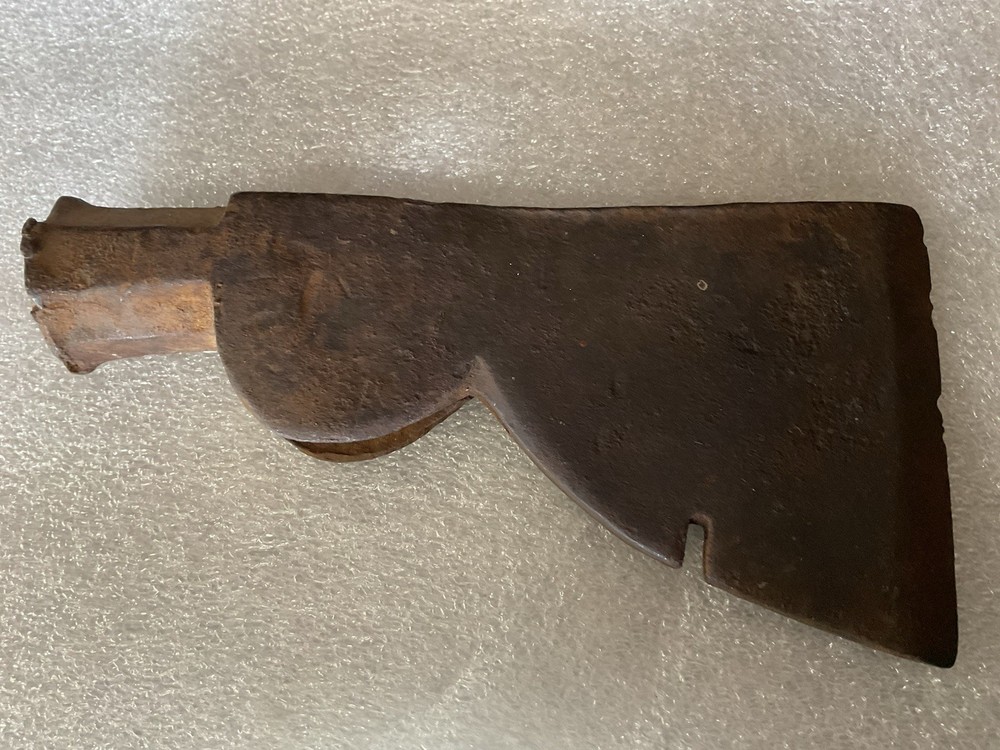 Vintage hatchet/ax no handle
