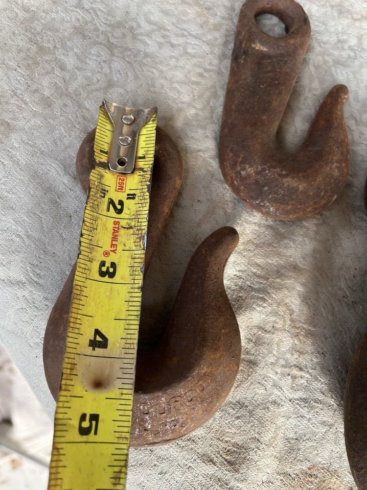 3 Hooks , Look Like Chain Hooks