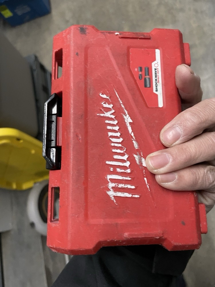 Milwaukee Tools Shockwave Impact Driver Set