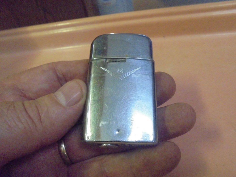 Vintage Ronson Cigarette Lighter