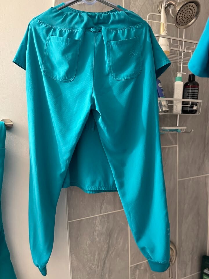 Heartsoul Break On Through Scrub Set