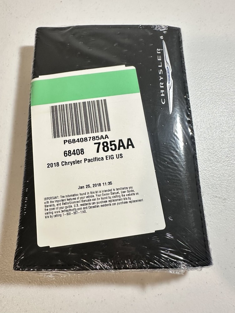 Chrysler Pacifica Owner's Manual Set 2018