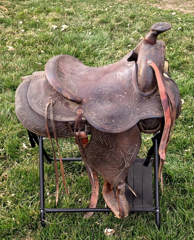 Vintage 14" Seat Ranch Saddle