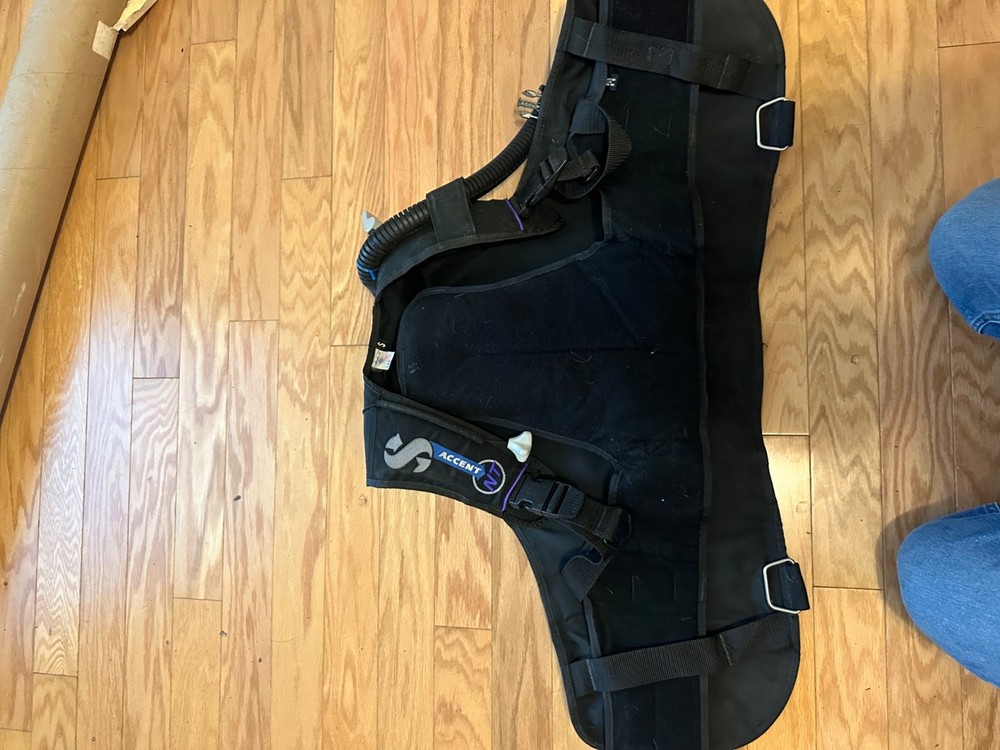 Scuba Pro Accent NT BCD size small