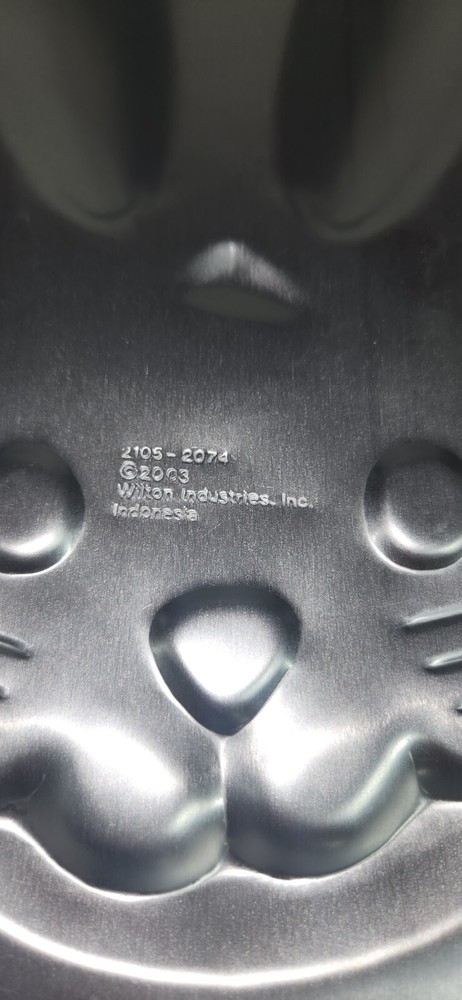 Wilton Aluminum Step by Step 2 Layer Bunny Pan Cake 2003 2105-2074