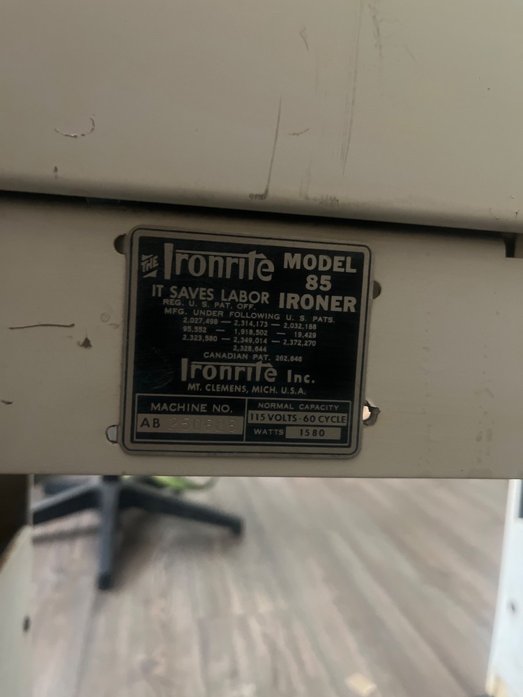VINTAGE IRONRITE MODEL 85 MANGLE used