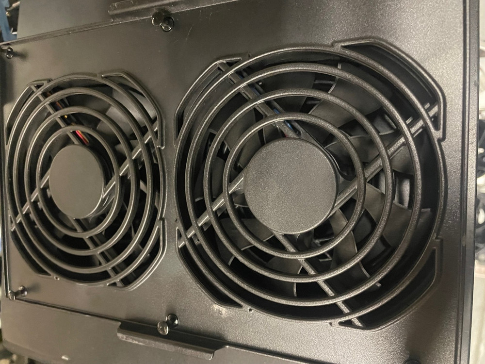 SYNOLOGY DX1215 FAN ASSEMBLY.