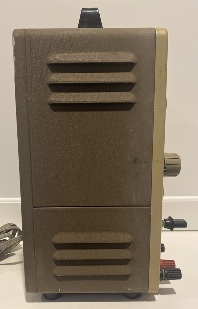 Vtg HEATHKIT MODEL IT-28 CAPACITOR CHECKER - Powers On - Untested