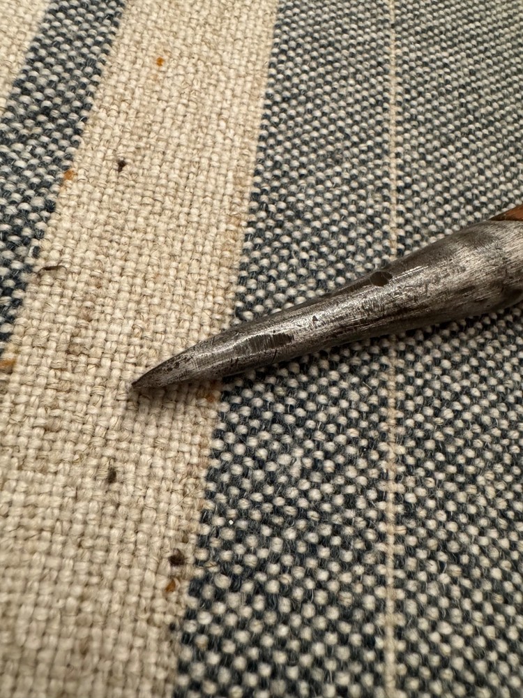 Perfect Handle Old Split Wood Screwdriver - Short - Unmarked Old