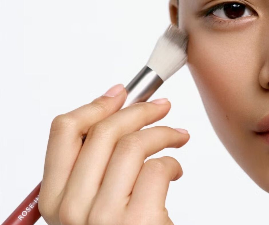 Rose Inc Highlighter Brush No. 6