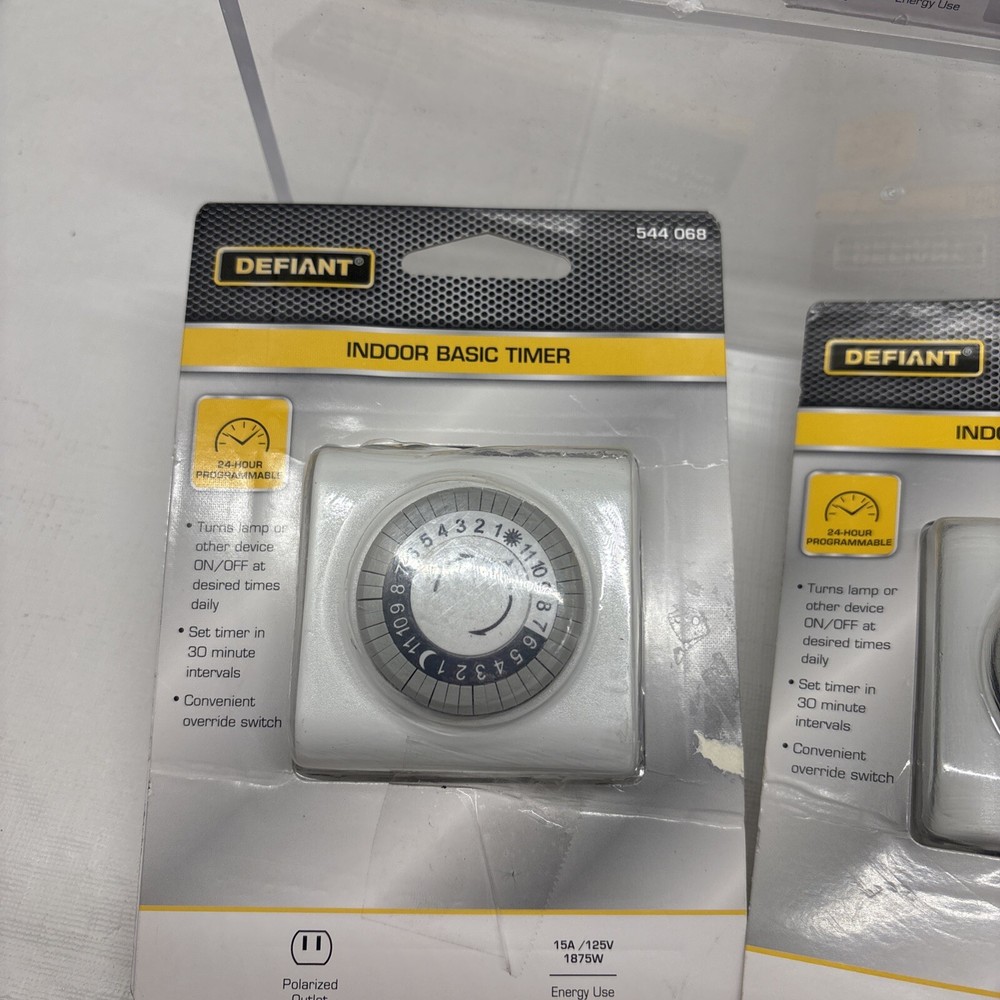 3 X Defiant 24-Hour Indoor Plug-In Basic Mechanical Timer White 544 068 B16