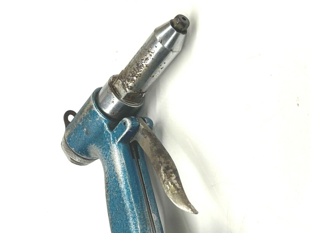 CENTRAL PNEUMATIC 3/16” AIR RIVETER / RIVET GUN