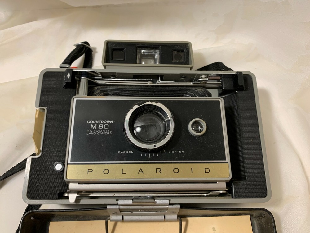 Polaroid Camera Countdown M 80 Automatic Land Camera Vintage