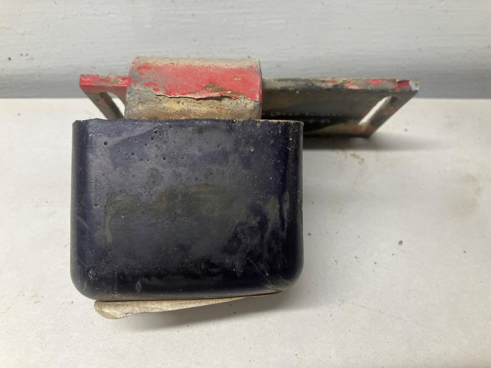 Peterbilt 378 Left/Driver Hood Rest - Used