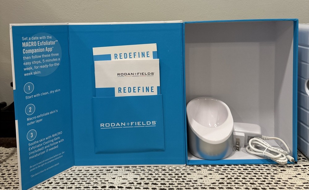 Rodan + Fields Redefine Macro Exfoliator Device With User Guide & Accessories