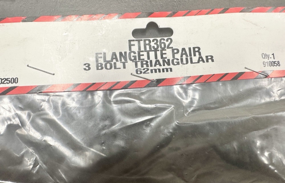 FTR362 3 Bolt Triangular Bearing Flangette Pair 62mm
