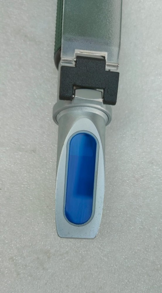 Hand Held Refractometer MT-010ATC