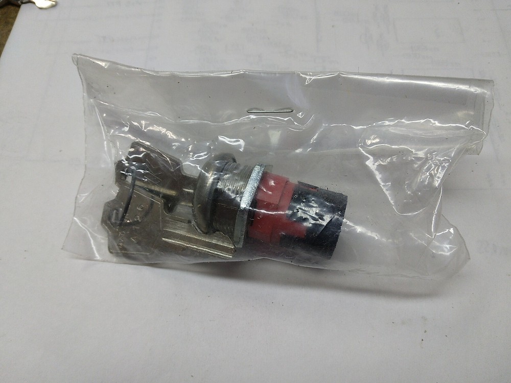 C & K Key Switch Y1011U2C203NQ NIB NOS Electronic Part Security Panel