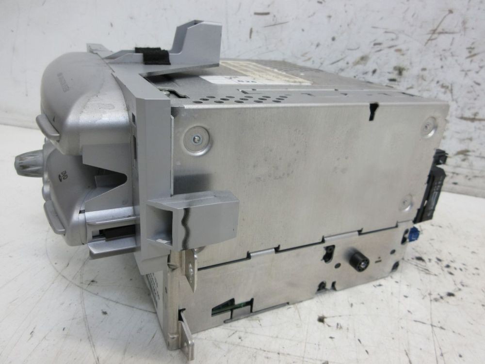 Radio/Navigation System - Combination DVD Player Us-Version Code Not Available