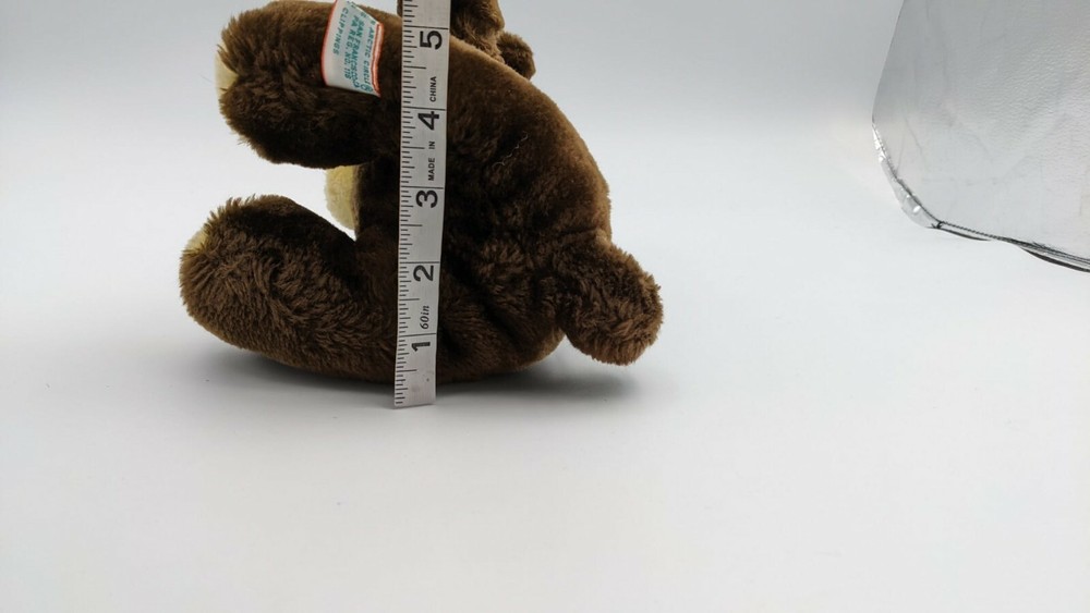Vintage Dark Brown Arctic Circle Bear Looking Up 1976