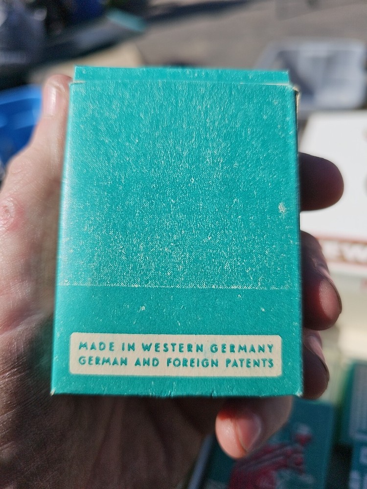 Vintage Witch Automatic Needle Threader with instructions Germany