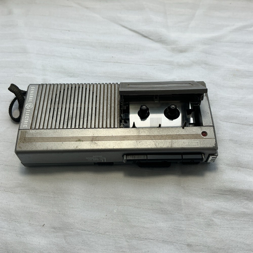 General Electric GE Microcassette Player/Recorder 3-5325A Untested