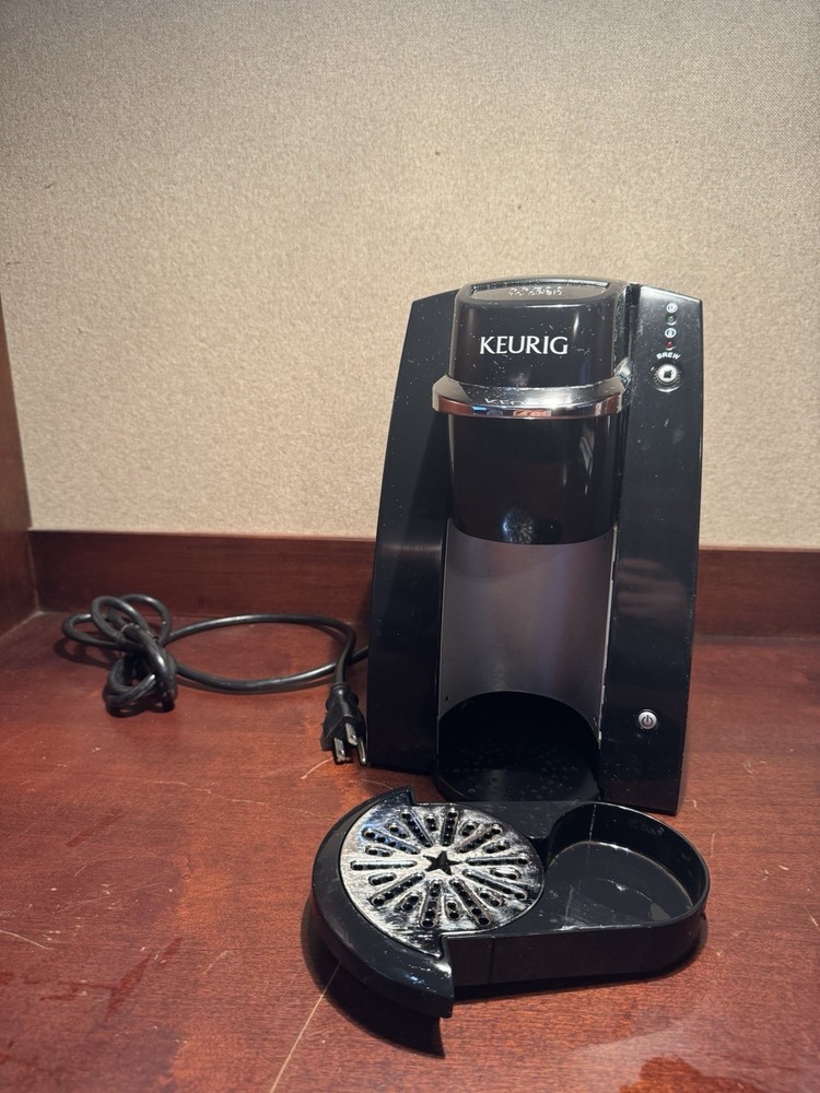 Keurig Premium Coffee System Maker Single Cup Serving Model B30 Black Works