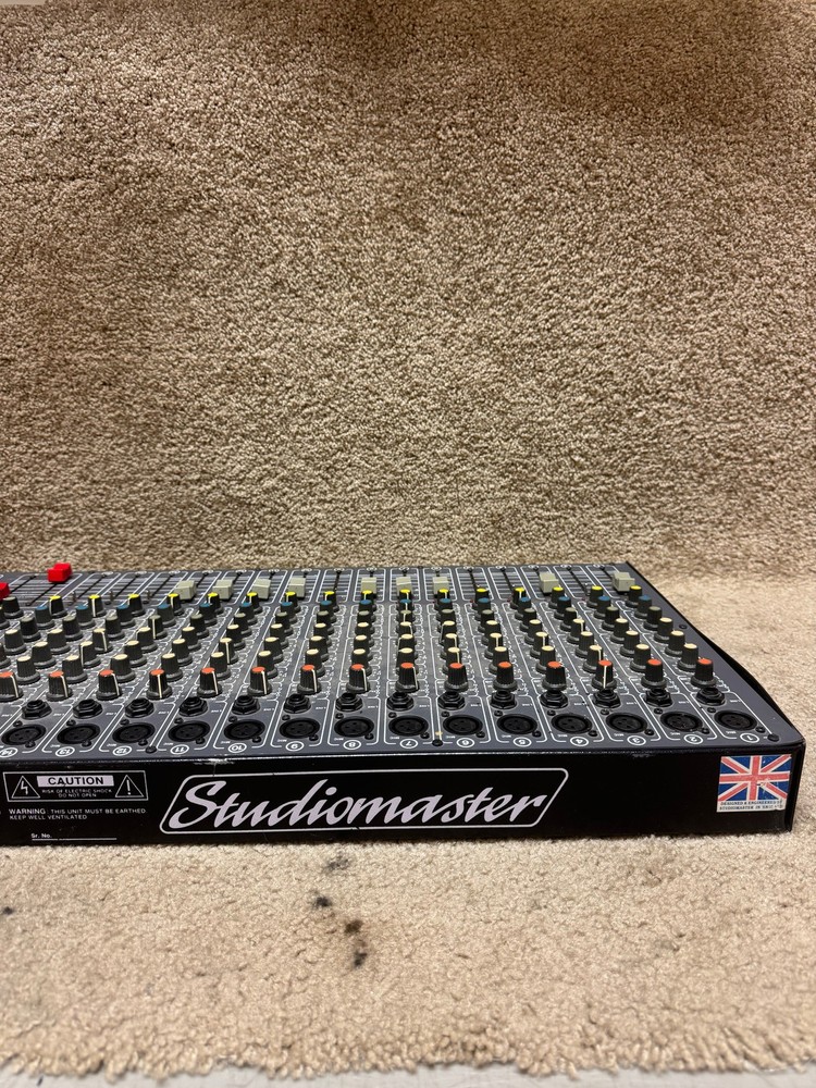 Studiomaster Diamond 16-2 Club Mixer