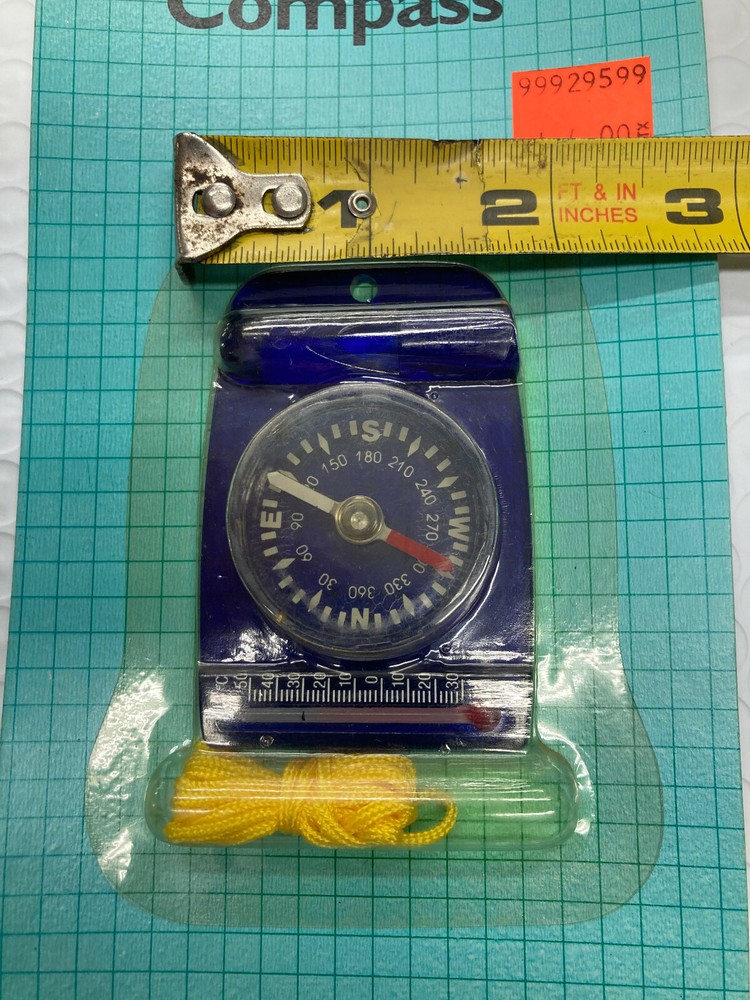 POCKET SIZE COMPASS W/CELSIUS THERMOMETER (NEW)
