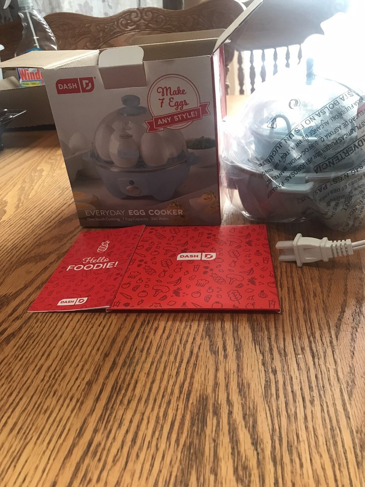 Dash 7 Egg Cooker Baby Blue  360 watt !