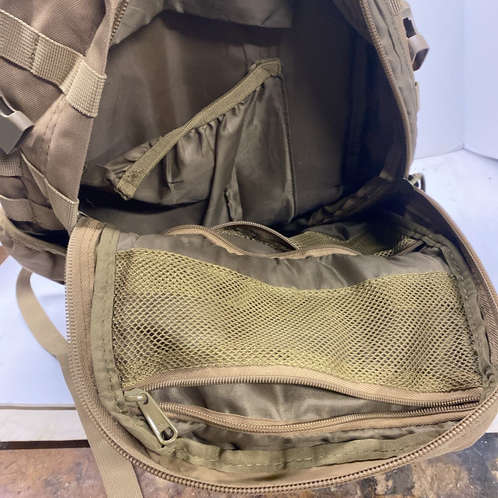 SOG Backpack Tan Missing Half Of The Right Shoulder Strap Buckle