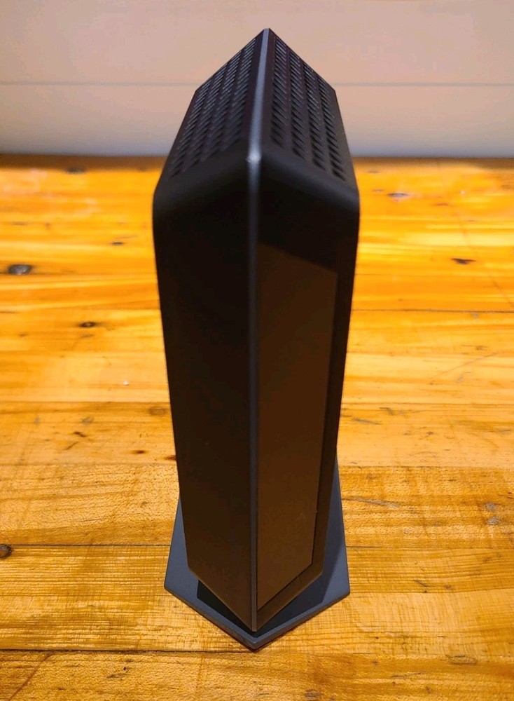 NETGEAR CM700-100NAS Cable Modem