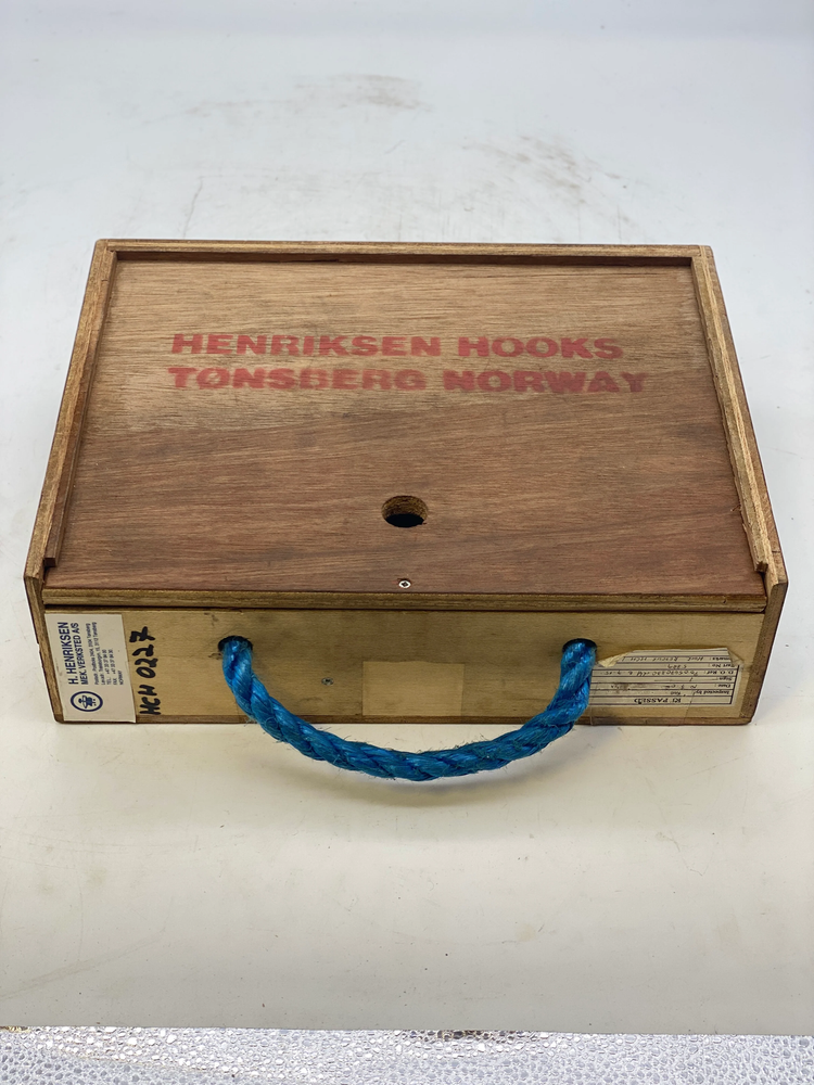 Henriksen HCH-1.5 Crane Hook, 1.5 Ton (Open Box)