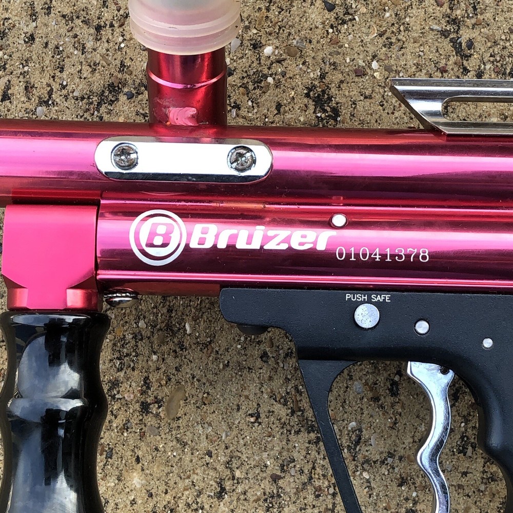Bruizer Paintball Marker With Hard Case. No Barrel