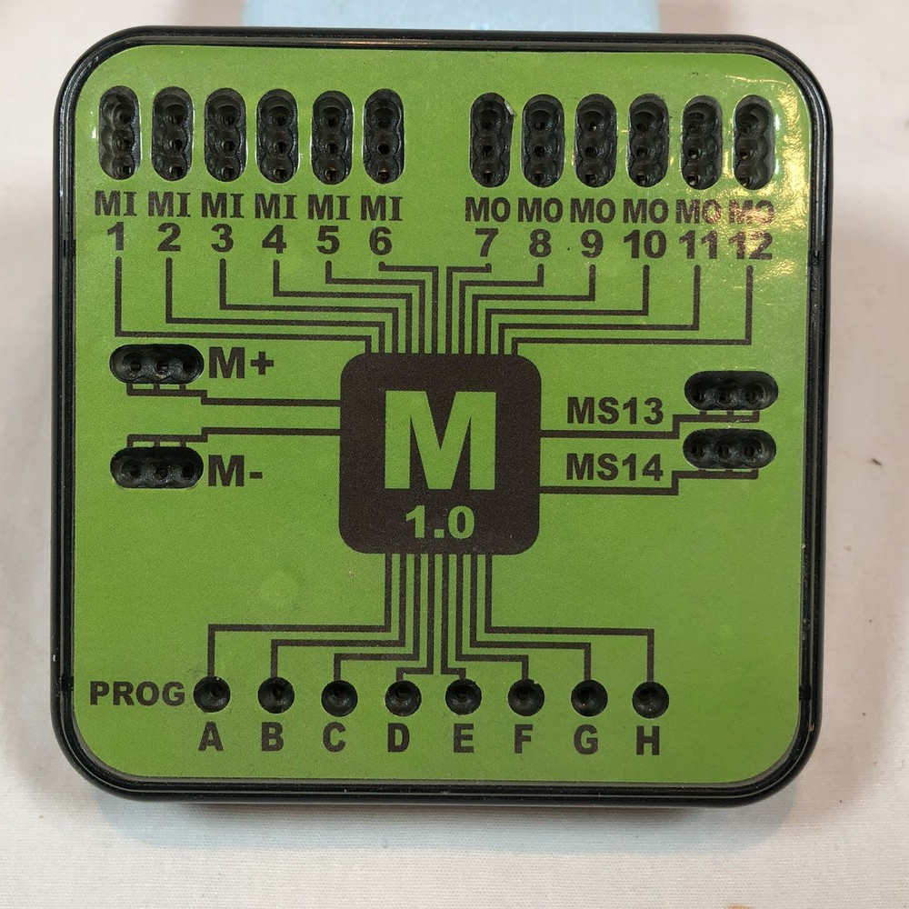 SMARTLAB Smart Circuits Games Gadgets Electronics - Microprocessor Module M1