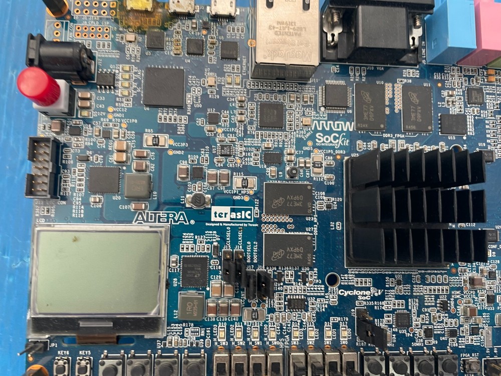 Terasic Altera FPGA Development Mainboard SoC Kit