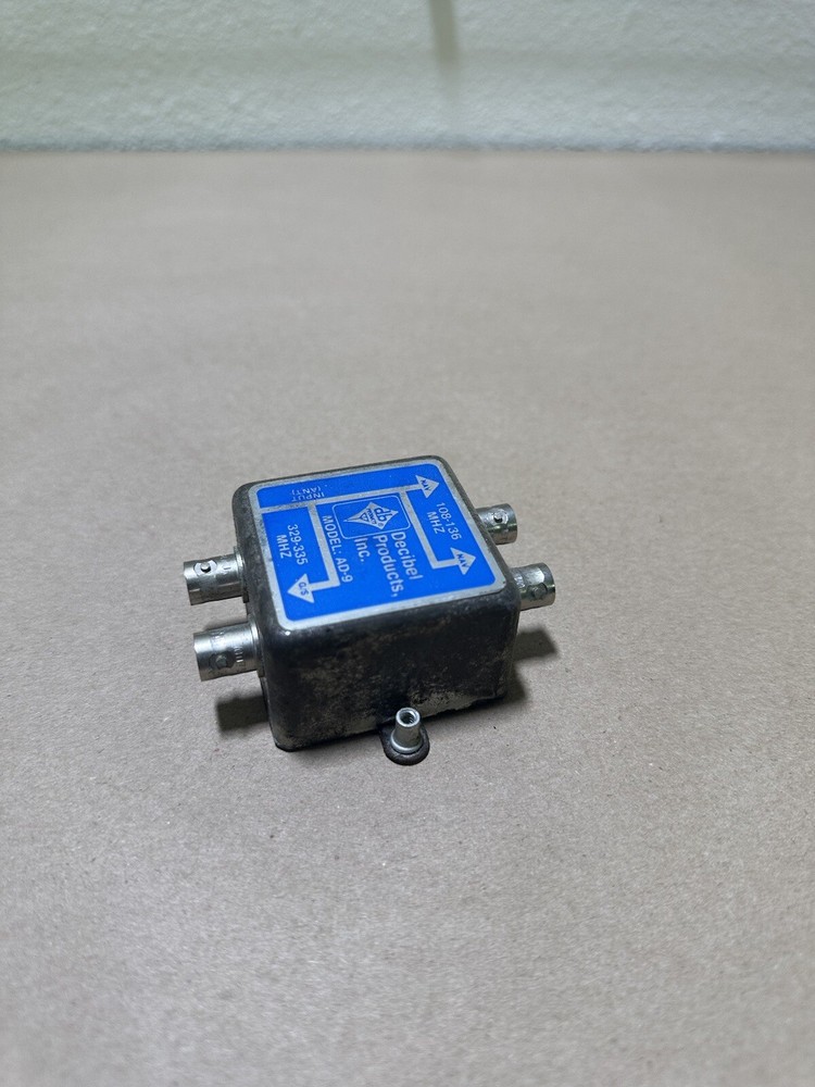 Decibel Products Splitter AD-9 (1726)