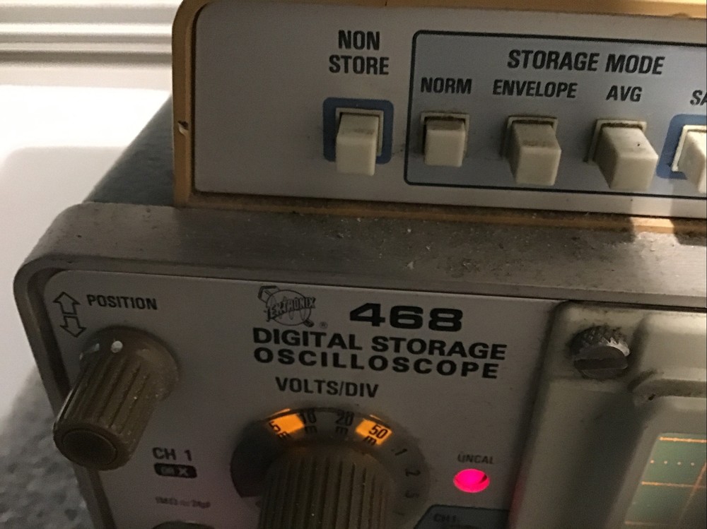 Tektronix Digital Storage Oscilloscope 468