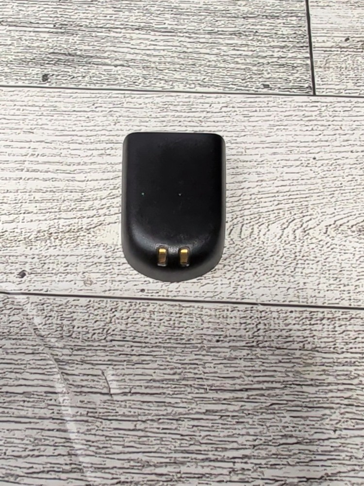 Plantronics Savi W745 Multi Device Wireless Headset System Powers & Holds Charge