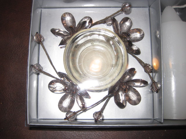 US: CRYSTAL CANDLE HOLDER