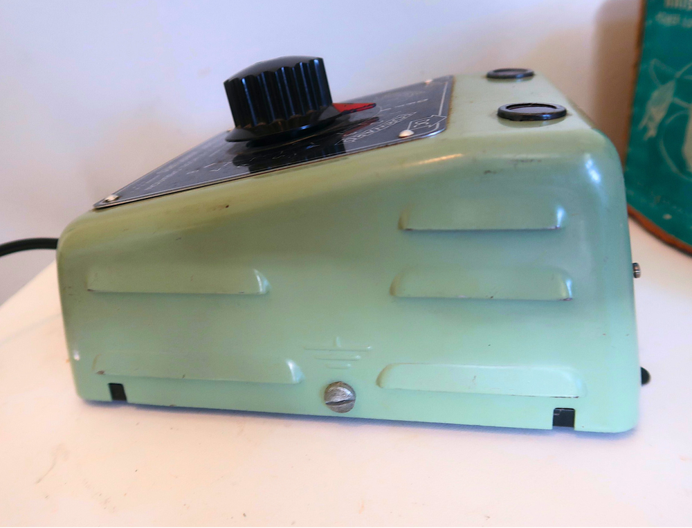 Aristo Craft Miniatures Power Supply for Scale Model Train Sets – Original Box