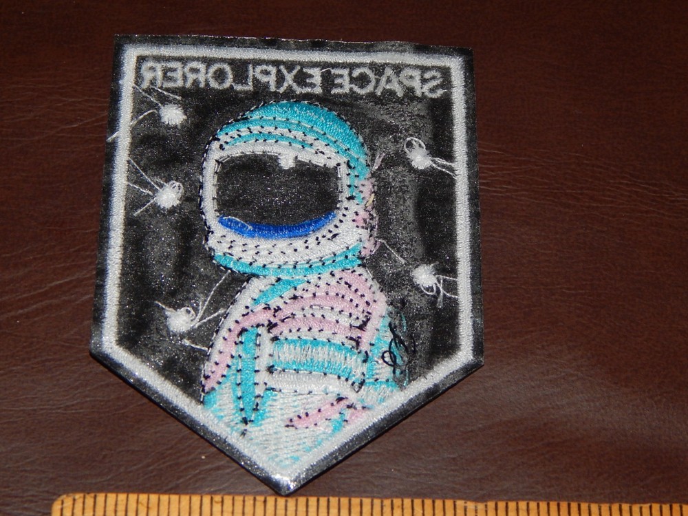 ASTRONAUT SPACE EXPLORER IRON OR SEW ON PATCH EMBROIDERED