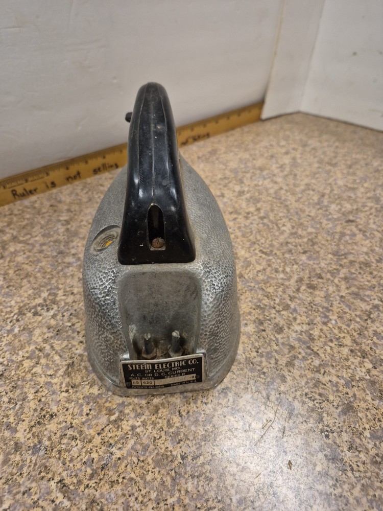 Vintage Steem Electric Pace Maker Iron