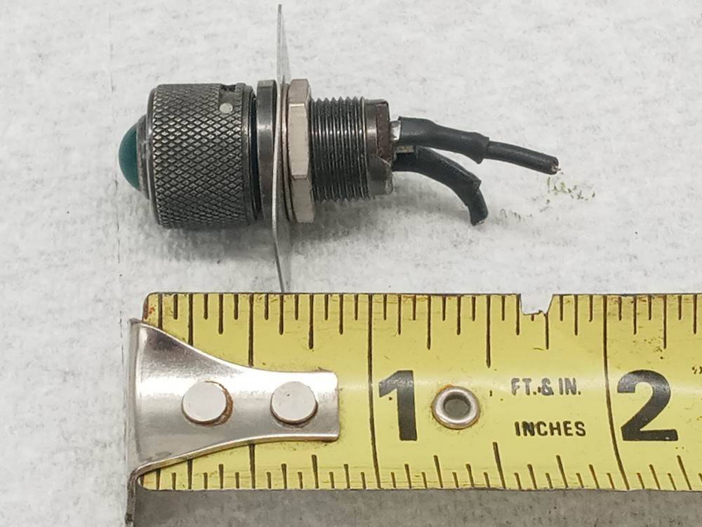 1 Green pilot light aviation 28VOLT DIM - BRIGHT