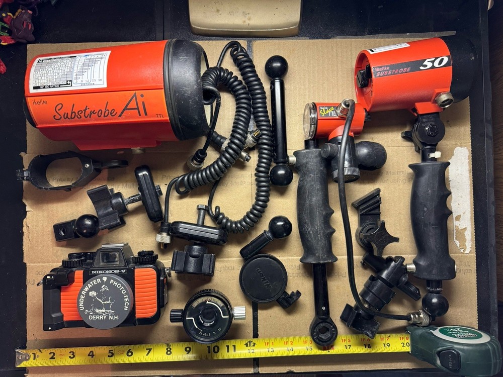 Untested- Lot Nikonos-V Underwater Camera & Lens - Multiple Ikelite Substrobes