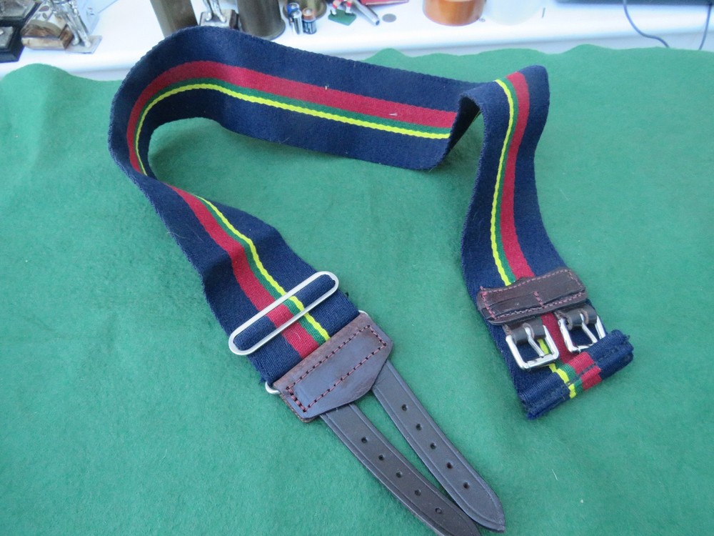 ROYAL MARINES STABLE BELT LEATHER TYPE SIZE 28 APPROX