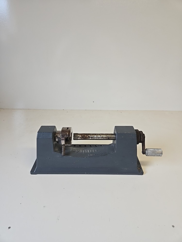 lyman universal case trimmer (Functional Poor Condition)